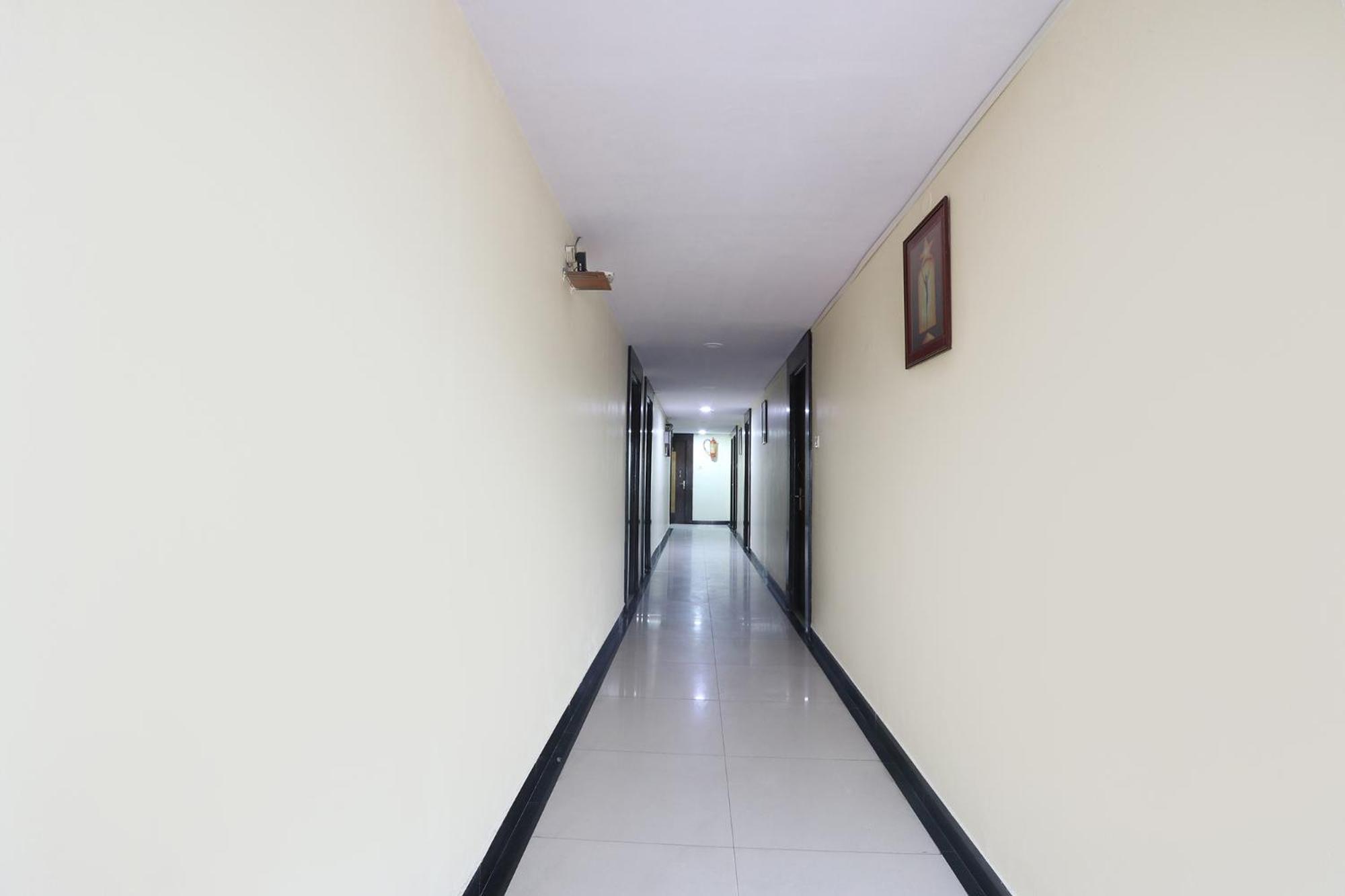 Fabhotel Royal Residency II - Nr Lakdikapul Metro Station Hyderabad Exterior foto